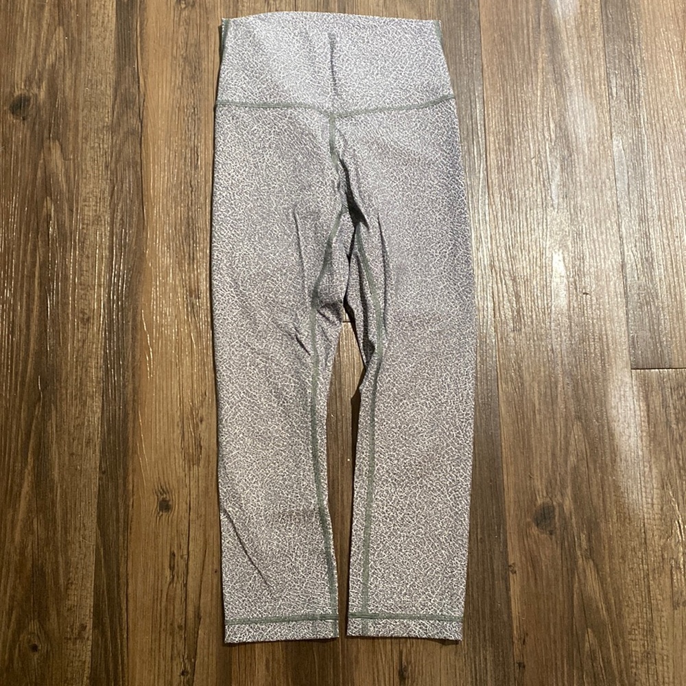 Lululemon cropped leggings
